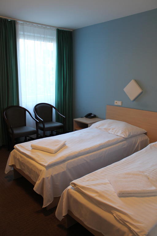 Hotel Mars Praha Bagian luar foto