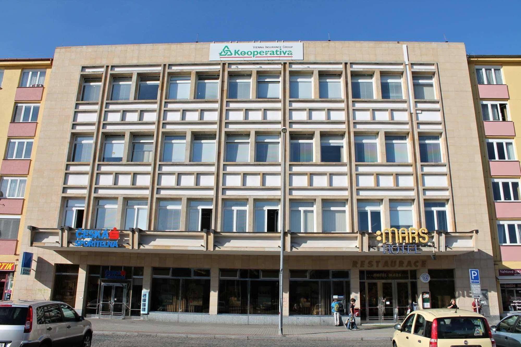 Hotel Mars Praha Bagian luar foto